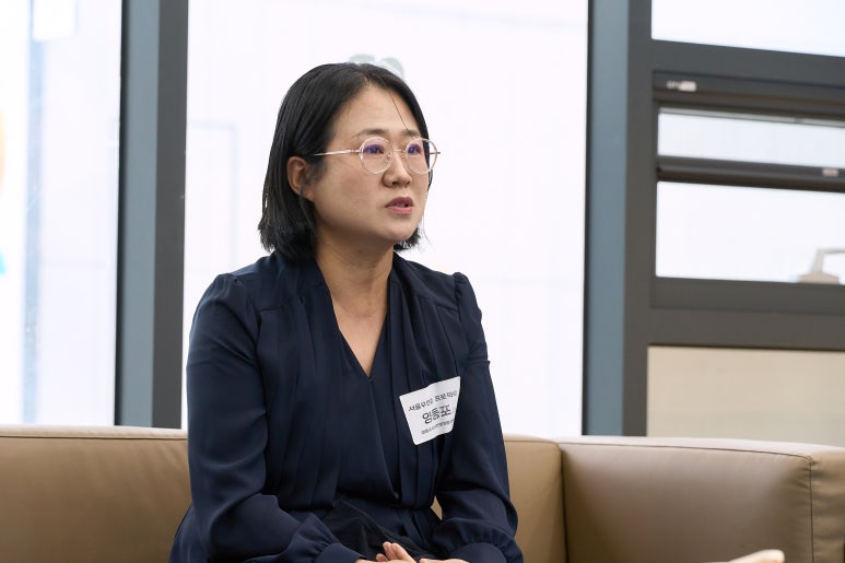 좌담회 장면2